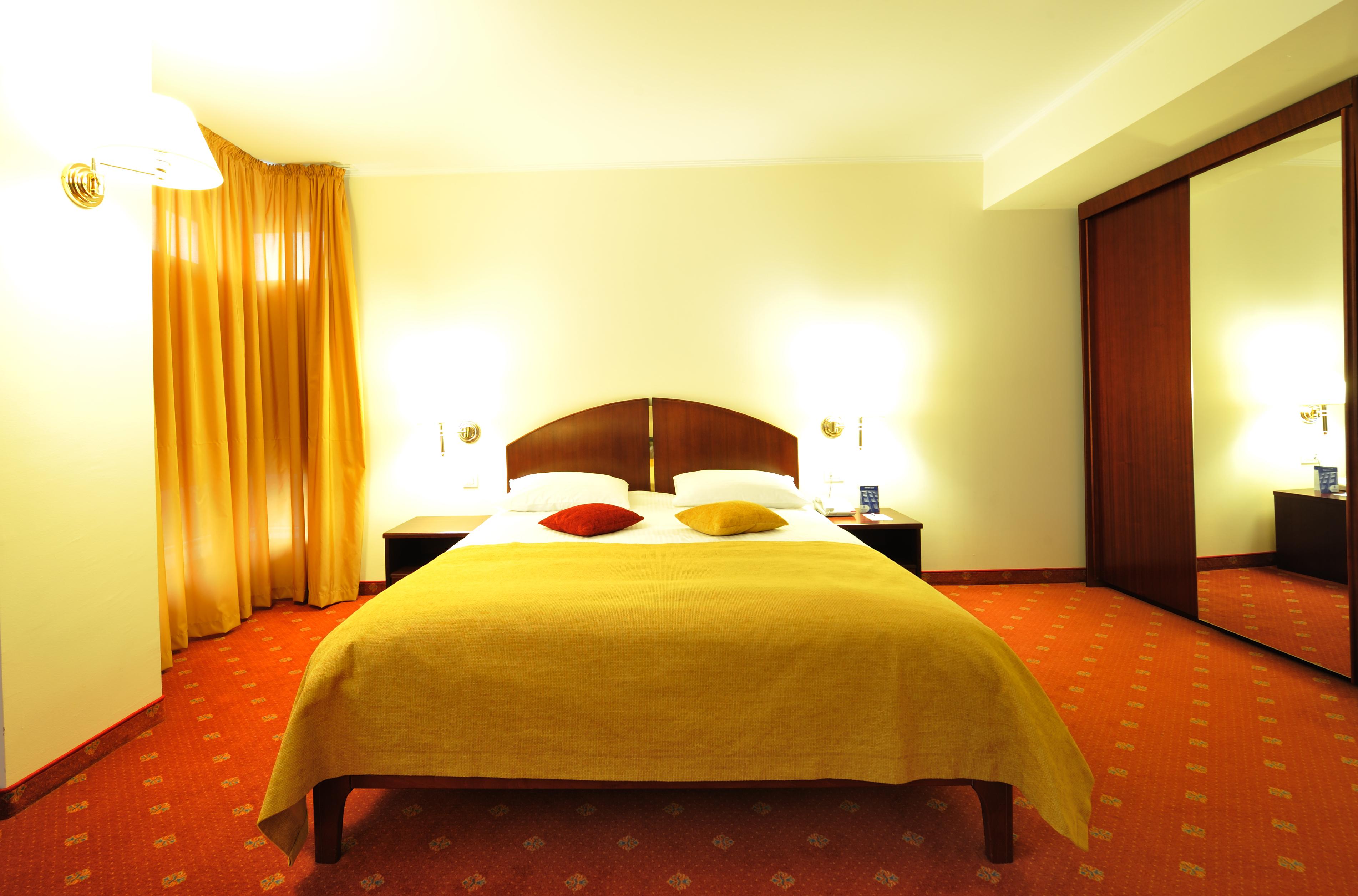 Hotel Minerva Бухарест Экстерьер фото