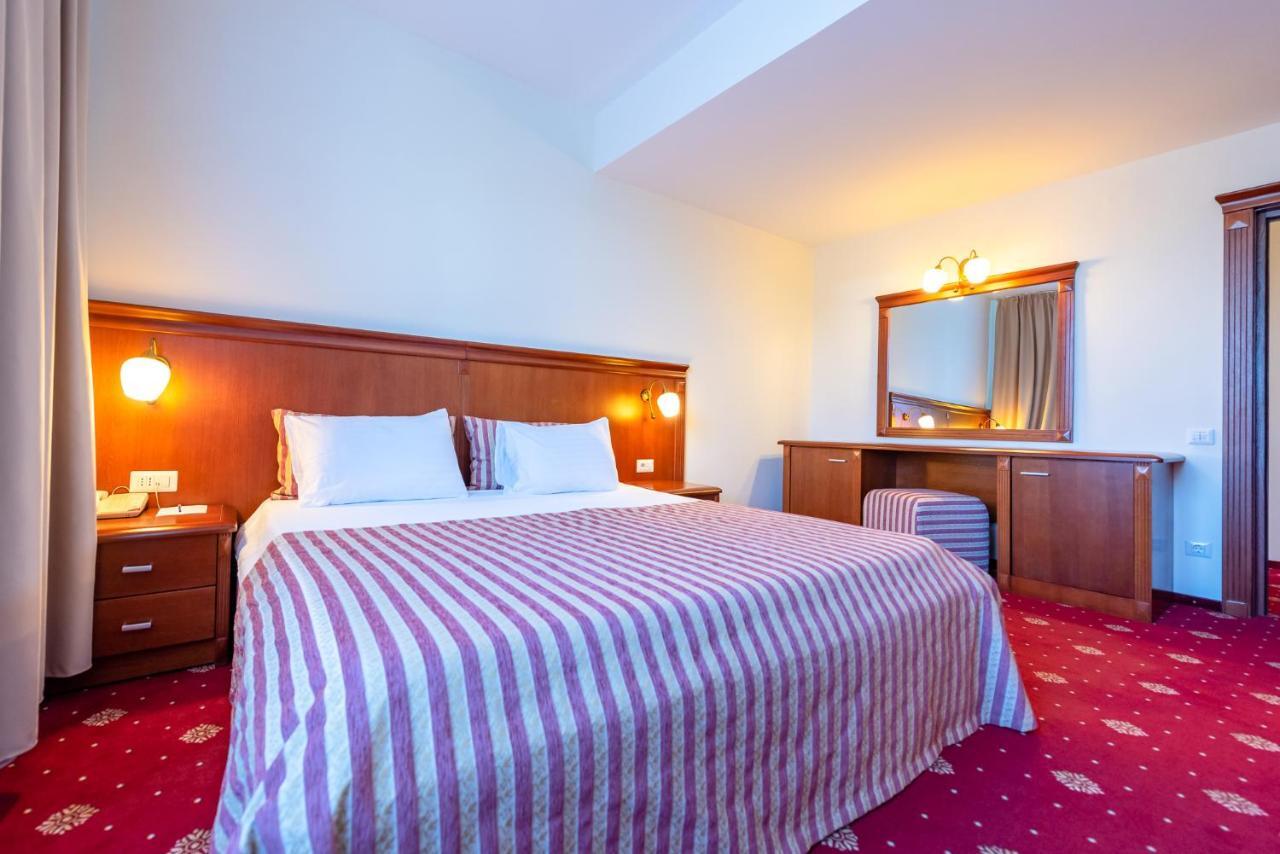 Hotel Minerva Бухарест Экстерьер фото